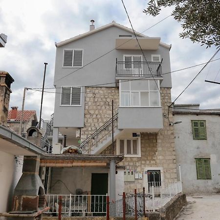 Apartments By The Sea Kastel Kambelovac, Kastela - 8679 Exteriér fotografie