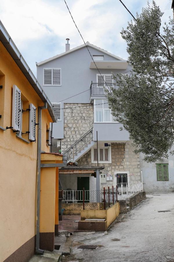 Apartments By The Sea Kastel Kambelovac, Kastela - 8679 Exteriér fotografie