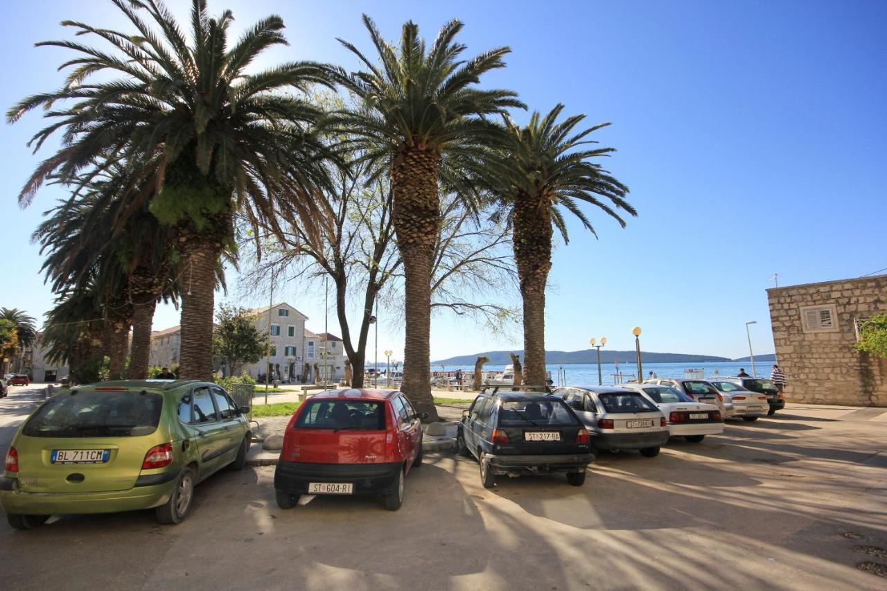 Apartments By The Sea Kastel Kambelovac, Kastela - 8679 Exteriér fotografie