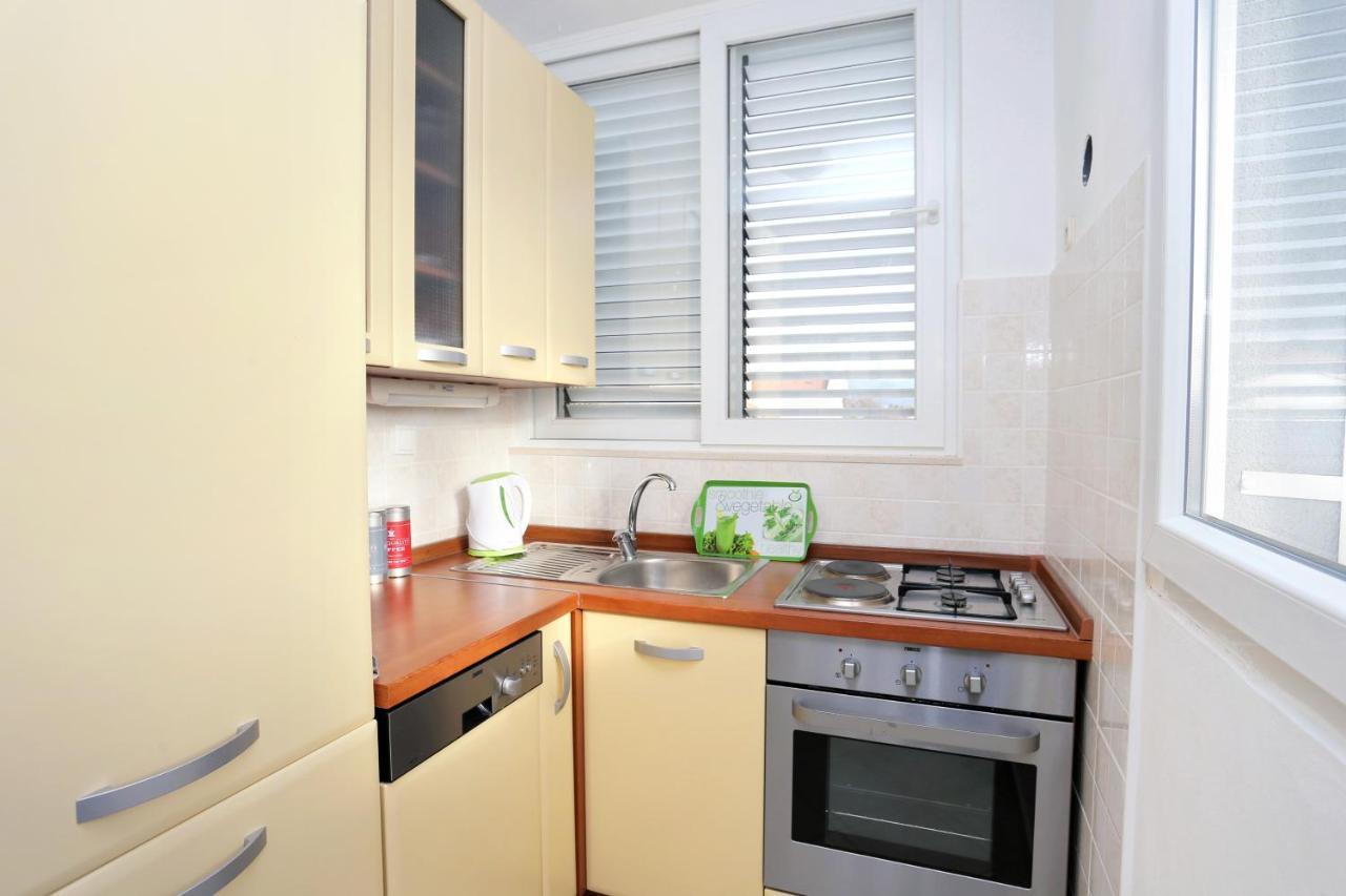 Apartments By The Sea Kastel Kambelovac, Kastela - 8679 Exteriér fotografie