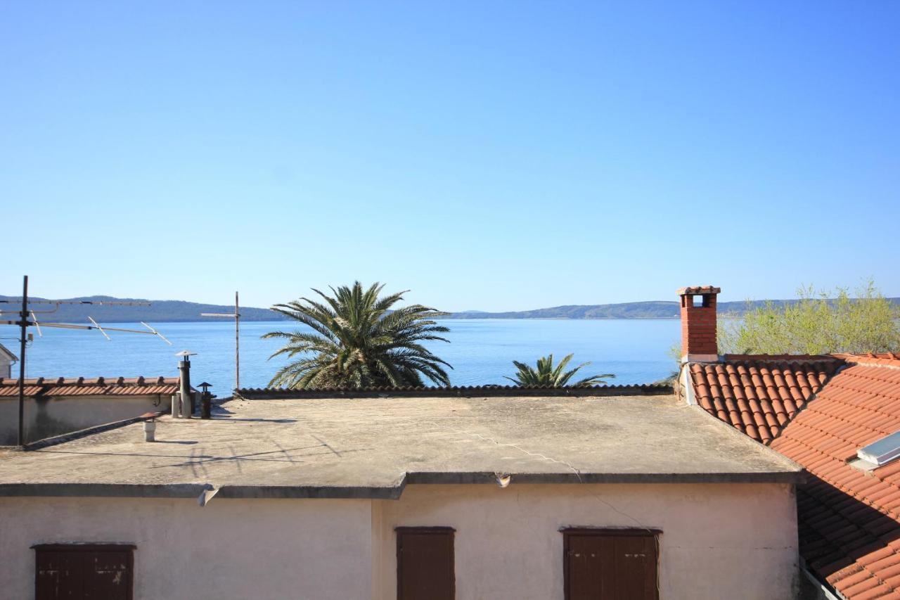 Apartments By The Sea Kastel Kambelovac, Kastela - 8679 Exteriér fotografie